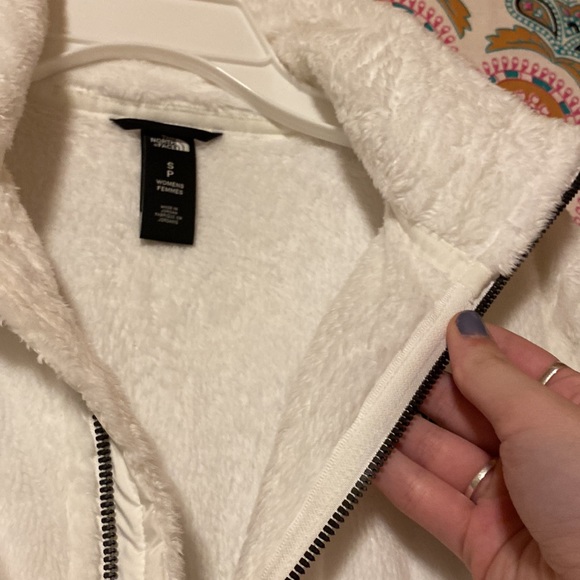 THE NORTH FACE - White Fleece light jacket - Picture 3 of 5
